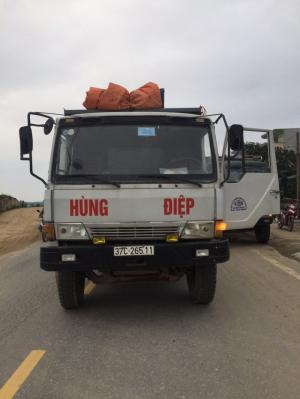 Cần bán xe tải ben 3 chân nhãn hiệu Faw đời xe 2009.Lốp mới tinh thùng 18m3.