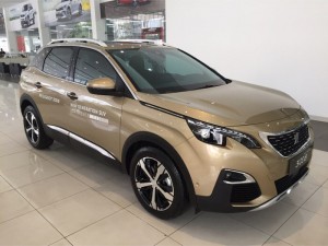Mua xe 3008 Vàng Kim tại Peugeot Lào Cai