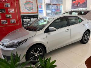 Altis 2.0v luxury màu bạc giao ngay