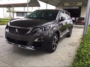 Peugeot Bắc Cạn- Xe 5008 màu xám