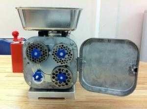 Máy xay thịt AKS TS-102 (ĐT-XT12)