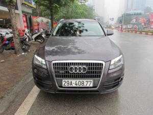 Audi Q5 2011 màu xám