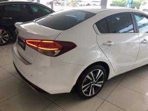 Kia Cerato 1.6 MT