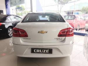 Bán Chevolet Cruze 2018 trả góp tại Long An
