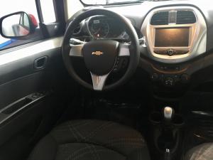 Bán Chevrolet Spark 2018 trả góp tại Long An