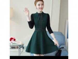 Váy viền phối tay len