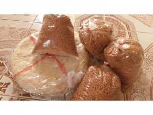 Bánh tráng dẻo và muối Tây Ninh