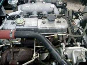 Động Cơ isuzu QHR 650.