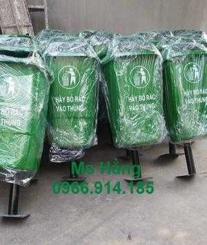 Thùng rác chân cọc,thùng rác chân trụ sắt giá rẻ