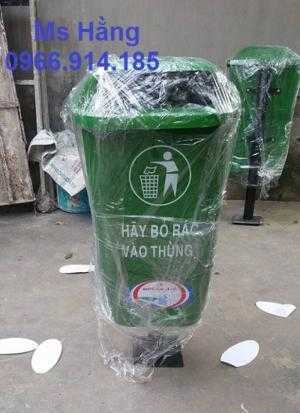 Thùng rác chân cọc,thùng rác chân trụ sắt giá rẻ