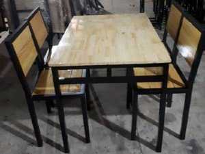 Bộ bàn ghế gỗ quán nhậu cafe