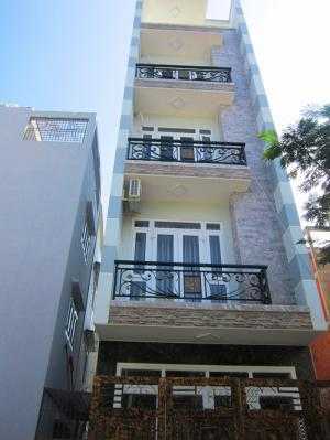 * Bán khách sạn 21P Lê Lai, Quận 1. 1Hầm + 7Lầu, đang cho thuê 125 triệu