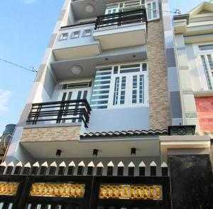 Bán nhà 2 mặt tiền đường Lý Tự Trọng, P. Bến Thành, Q.1, dt 4x20m, NH 8m