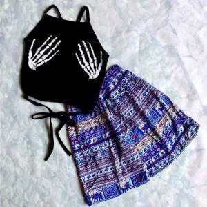 Set yếm bàn tay croptop + quần thổ cẩm ống rộng
