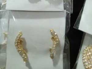 Bông Tai Đẹp Cực Kỳ Y Vàng 18k