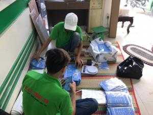 In tờ rơi với giấy Crystal