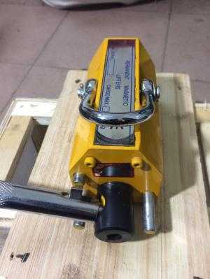 Phân phối nam châm cẩu hàng hiệu PML 200kg, giá cả nam châm cẩu hàng 200kg Kawasaki tay gạt rẻ nhất.