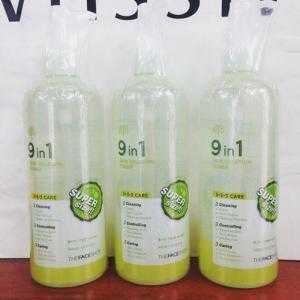 Nước hoa hồng THE FACE SHOP 9 in 1 Skin Solution Toner
Giá 350.000 đ/ chai supper size 400ml
Nước hoa hồng Skin Solution Toner thành phần chính từ chiết xuất trà xanh từ hãng THE FACE SHOP với công dụng 9 trong 1, nhiều tính năng vượt trội:
- 3 tác dụng làm sạch: Lỗ chân lông, tế bào chết, lớp trang điểm nhẹ
- 3 tác dụng kiểm soát: Da nhạy cảm, da bị mệt mỏi, mất độ ẩm cân bằng
- 3 tác dụng chăm sóc: Đều màu da, dưỡng ẩm, làm căng mịn da
Skin Solution Toner sẽ đem lại cho bạn vẻ tươi tắn, rạng ngời. Sau một thời gian sử dụng, sản phẩm sẽ đem lại những ưu điểm nổi bật dễ nhận thấy, đó là:
1. Không làm khô & không làm da bóng dầu
2. Cho da luôn căng khỏe
3. Giúp thư giãn & giữ ẩm cho làn da
Sản phẩm với 6 KHÔNG: Paraben, hương thơm nhân tạo, chất tạo màu, hoạt thạch, động vật, dầu khoáng.
Sau khi rửa mặt, cho một lượng vừa đủ ra bông tẩy trang và lau theo chiều từ trong ra ngoài, dùng ngón tay vỗ nhẹ để sản phẩm thẩm thấu vào da hoàn toàn.