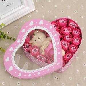 Qùa tặng Valentine - Hộp hoa sáp trái tim 19 bông + gấu