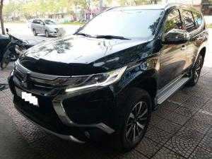 Mitsubishi Pajero Sport 3.0G 2 cầu , máy Xăng , màu đen, Sản xuất 12/2016, đăng ký 2017