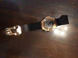 Đồng hồ Hupblot