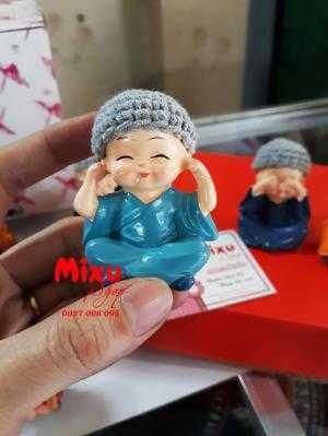 Tượng Tứ Không Nón Len