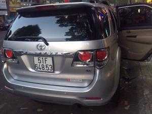Cho thuê xe Toyota Fortuner 2016 tự lái giá cạnh tranh, bảo hiểm đày đủ, thủ tục đơn giản tại TPHCM.