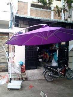 Dù che mát, vòm tròn, chân đẩy. Liên hệ: 0906843059 Lê Hoàng
