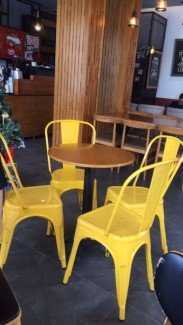 Ghế nhựa Tulix giá rẻ cho kinh bar, nhà hàng, cafe. Liên hệ: 0906843059 Lê Hoàng