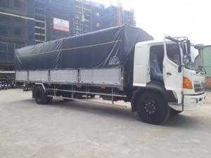 xe tải Hino 8.2 tấn thùng mui bạt thùng dài 9.7 m, xe có sẵn giao ngay