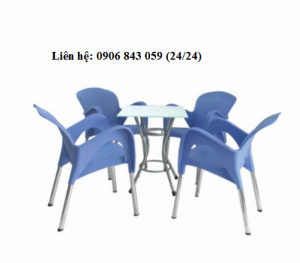 Thanh lý bộ bàn ghế cafe nhựa đúc. Miễn phí vận chuyển. Liên hệ: 0906843059 Lê Hoàng (24/24)