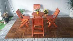 Bộ bàn ghế xếp gỗ cho kinh doanh cafe