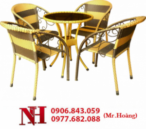 Nhiều bộ bàn ghế nhựa giả mây cho kinh doanh cafe sân vườn giá rẻ