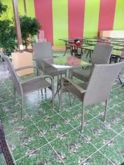Bộ bàn ghế cafe giả rẻ, chất liệu nhựa giả mây. Liên hệ: 0906843059 Lê Hoàng (24/24)