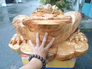 Thiềm thừ gỗ cà te (gõ đỏ)