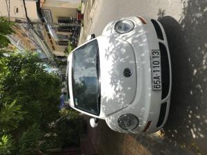 Bán xe volkswwagen Newbeetle 2.5 màu trắng
