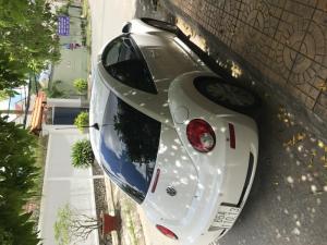 Bán xe volkswwagen Newbeetle 2.5 màu trắng