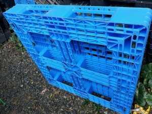 Pallet nhựa cũ giá rẻ tại Hưng Yên