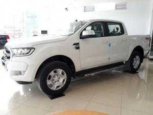 Bán ô tô Ford Ranger XLT màu trắng năm 2017, nhập khẩu nguyên chiếc