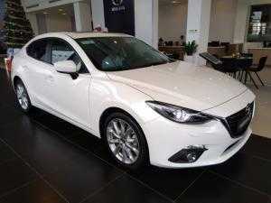 Mazda 3 Trắng sang trọng, trẻ trung - có xe giao ngay