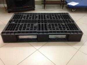 Pallet nhựa cũ tại Hòa Bình, giao hàng toàn quốc. Liên hệ: 0906193788 (24/24 - Phòng Kinh Doanh)