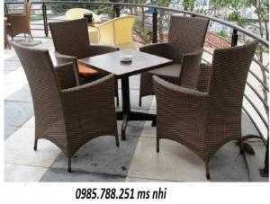 Bộ bàn ghế mây nhựa dành cho cafe ngoài trời giá rẻ nhất