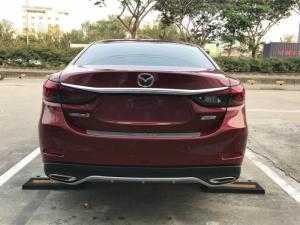 Mazda 6 2.0 FL Premium 2018 thanh toán 260 triệu - lăn bánh