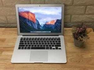 Macbook air 13 icnh MQD32 đời 2017 -- linknew 98%