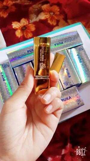 Son LIPSTICK PUKA
Công dụng:
Thành phần chủ yếu của son Lipstick Puka được chiết xuất từ thiên nhiên,không những đem lại MÀU SẮC THỜI THƯỢNG mà còn giúp môi không bị thâm, khô hay bong tróc.
+ làm mềm và tăng cường độ ẩm cho môi
+ son lì không trôi khi gặp nước
+ màu lên chuẩn
+ chống nhăn và làm trẻ hóa đôi môi
+ thay thế sử dụng làm phấn má
SẢN PHẨM LÀNH TÍNH CÓ THỂ SỬ DỤNG ĐƯỢC CHO CẢ BÀ BẦU VÀ CHO CON BÚ.
ĐẶC BIỆT SẢN PHẨM 100% KHÔNG CÓ CHÌ NHÉ.