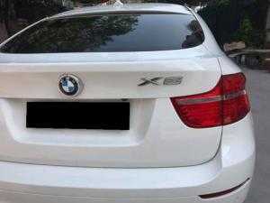 Bán xe BMW X6 2010 màu trắng full option, odo 37.000km mới tinh