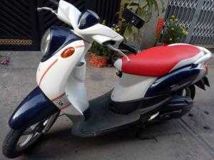 Yamaha Mio Classico màu trắng xanh bstp mới 95% xe đẹp máy eem chạy nhẹ vọt lợi xăng