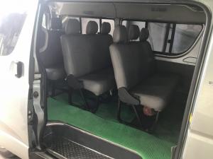 Cần bán xe Toyota Hiace 2010 tại huế