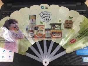 Quat nhựa marketing