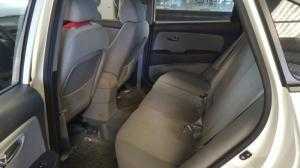 Bán Hyundai Avante 1.6MT số sàn màu trắng sản xuất 2015 đi 39000km